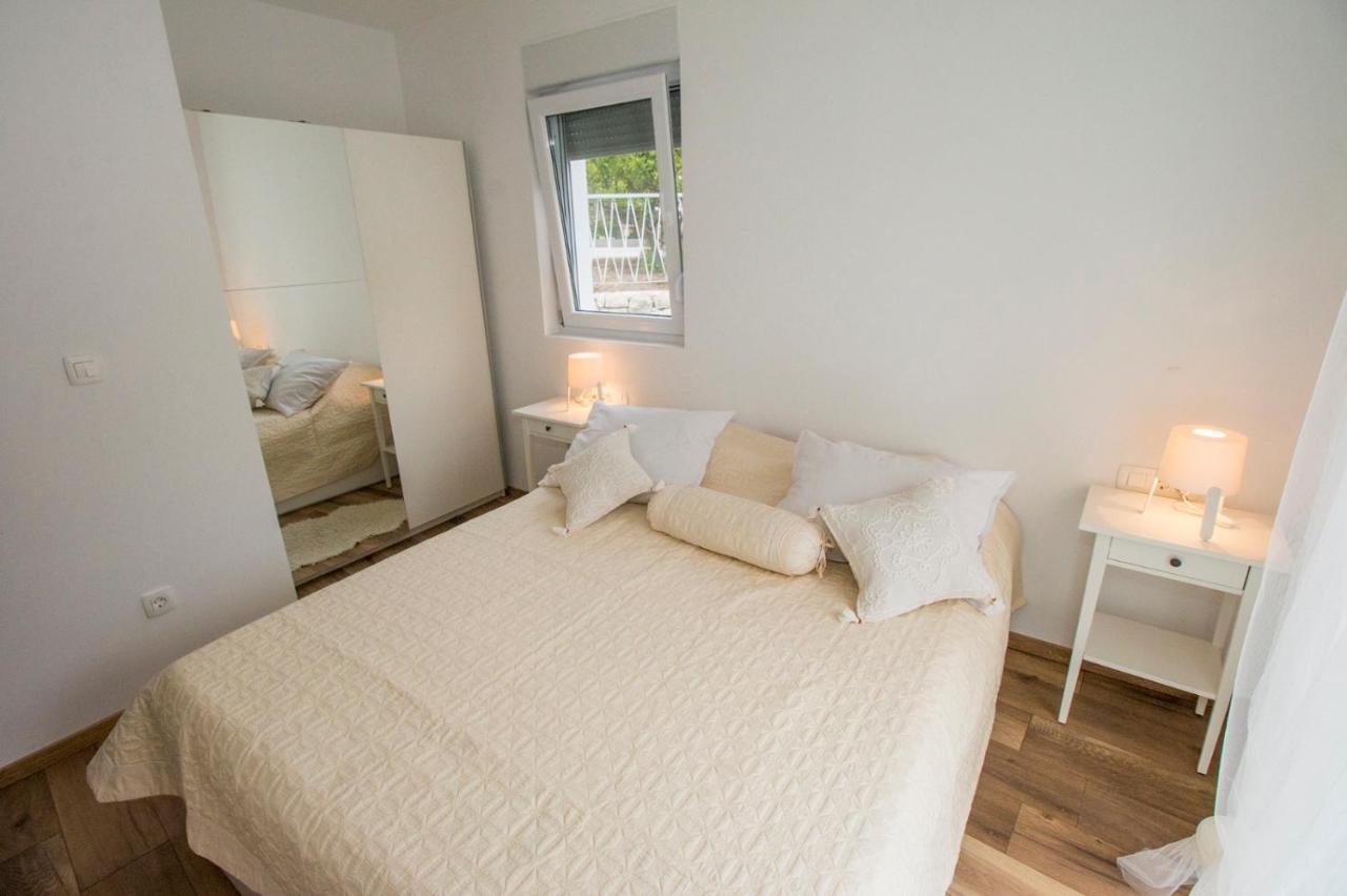Apartamento Luxury Penthouse Duće Exterior foto